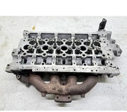 Opel Vivaro Engine head 69T01 GC2BACEDCG 3031235423105