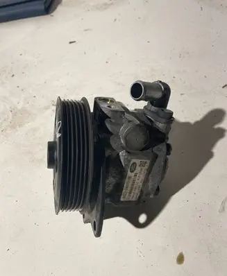 Land Rover Discovery 4 - LR4 Power steering pump AH223A696AB 01133342 B4911045307