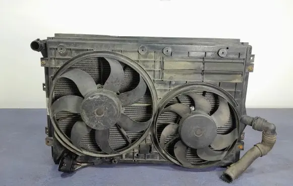 Skoda Octavia Mk2 (1Z) Coolant radiator 1K0121251BK