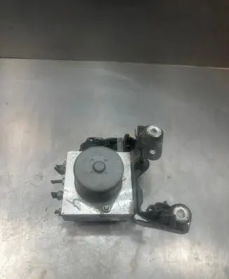 Ford Mondeo MK IV ABS Pump 8g912c405ab 16565704