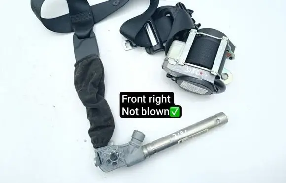 Maserati Ghibli Front seatbelt 6154937D