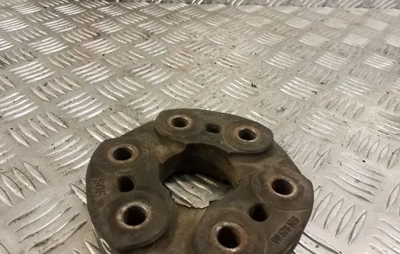 Opel Omega B2 Rear prop shaft donut coupling/joint 90578558