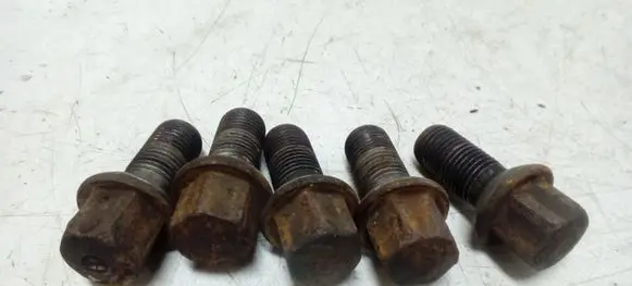 Mercedes-Benz CLS C219 Nuts/bolts