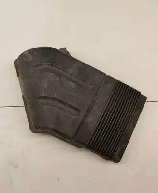 Audi A4 S4 B7 8E 8H Air intake duct part 8E0129617D