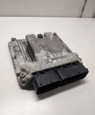 Skoda Octavia Mk2 (1Z) Engine control unit/module 03G906016BE 1039S07020 0281011947