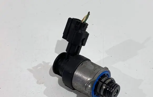 Ford Focus Fuel pressure regulator 0928400779