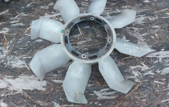 Mitsubishi Pajero Viscous fan 