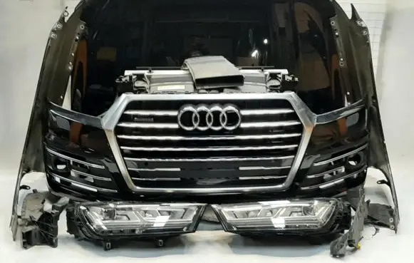 Audi Q7 4M Front piece kit 4M0941033