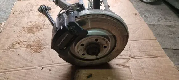 Porsche Macan (95B) Rear wheel hub 8R0505435
