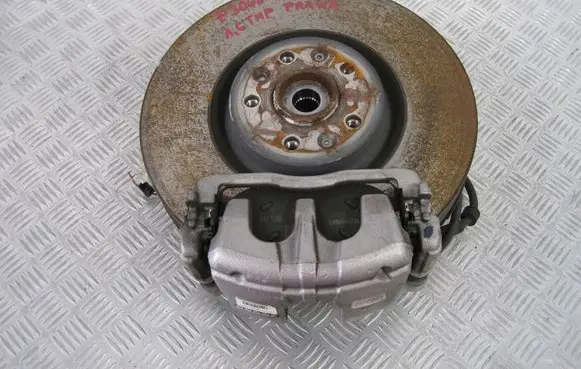 Peugeot 5008 III Front wheel hub spindle knuckle