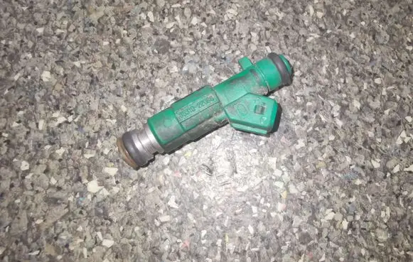 Hyundai Accent Fuel injectors set 9260930002