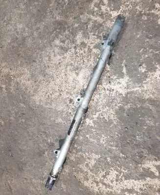 BMW 5 E39 Fuel main line pipe 0445216002