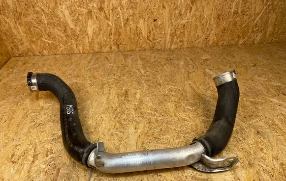 Volvo V40 Intercooler hose/pipe 31370060 31657736