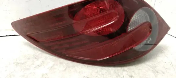 Mercedes-Benz R W251 Rear/tail lights A2518201564 A2518201764