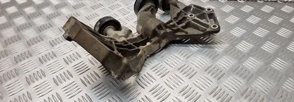 Mercedes-Benz A W168 Generator/alternator bracket A2020240
