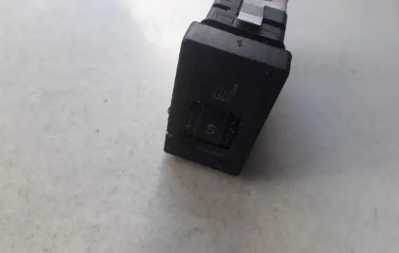 Volkswagen PASSAT B5 Seat heating switch 3b0963563c