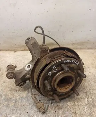 Chrysler Pacifica Rear wheel hub