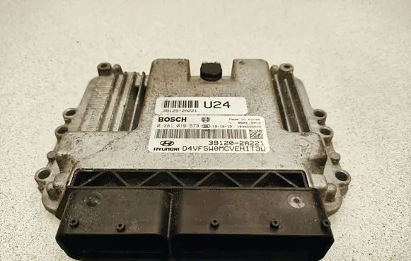 Hyundai i40 Engine control unit/module 0281019573 391252A221 391202A221