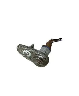 Front fender indicator light