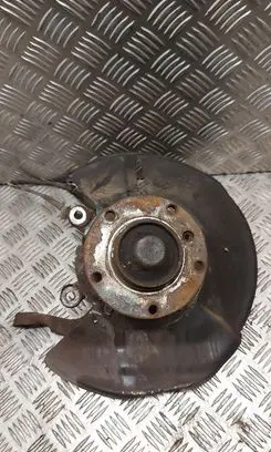 BMW 7 E38 Front wheel hub