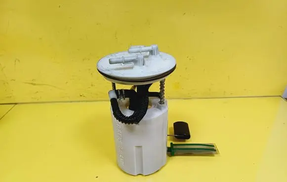 KIA Carens I In-tank fuel pump 31110-1D200