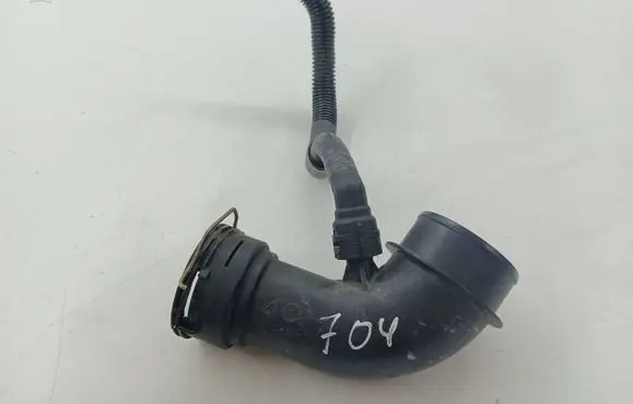 Ford Focus Breather/breather pipe/hose H6BG6758AA