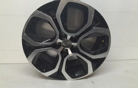 R18 alloy rim