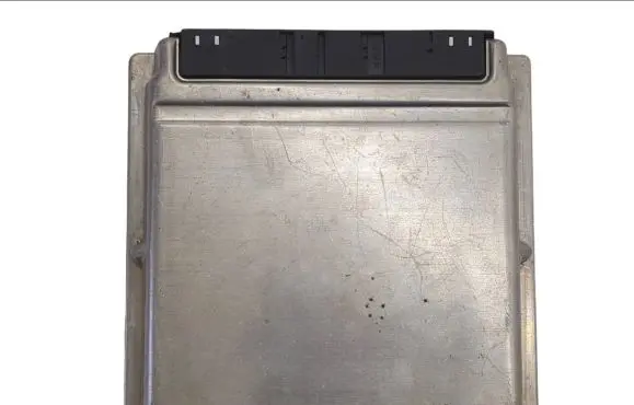 Mercedes-Benz C W203 Engine control unit/module A1111532979 132135602245 5WK90414