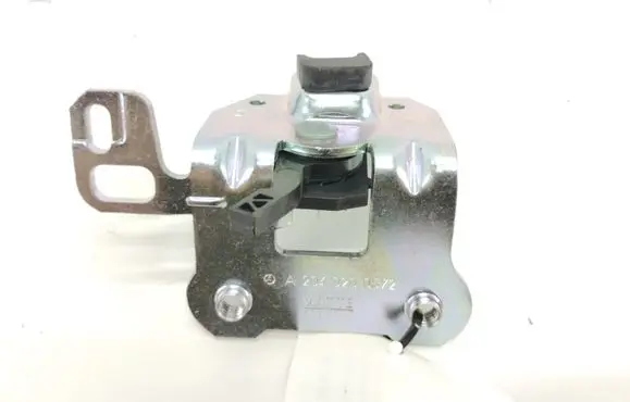 Mercedes-Benz C W204 Seat back rest lock catch A2049200572