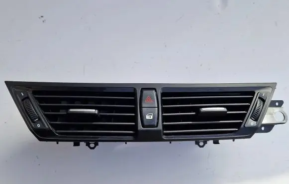 BMW X1 E84 Dash center air vent grill 9258357 9258354