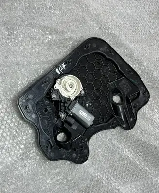 Audi A8 S8 D4 4H Rear door soft close latching motor 4F0837060 4H0837916