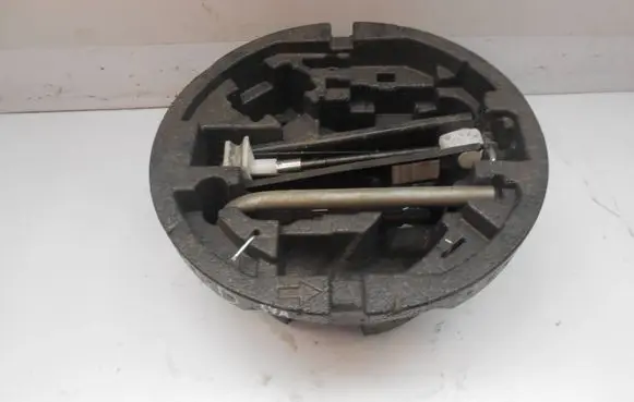 Skoda Rapid (NH) Spare wheel section trim 5JA012115G