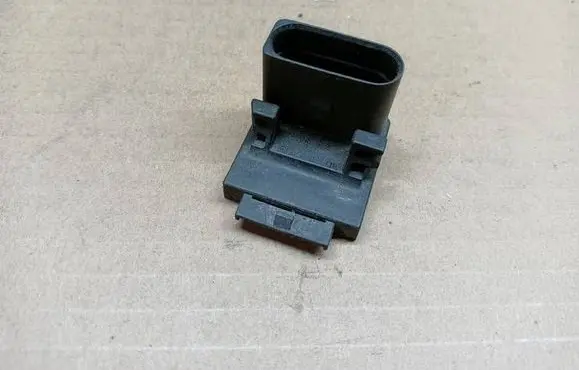 Skoda Rapid (NH) Clutch pedal sensor 1K0927810E SE000023F