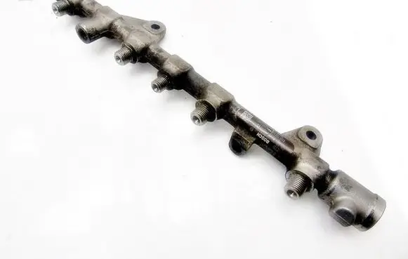 Renault Megane II Fuel main line pipe 8109227999