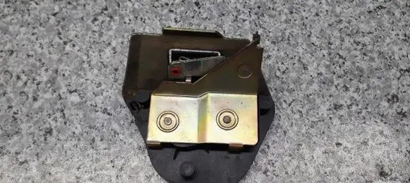 Peugeot Partner Sliding door lock 