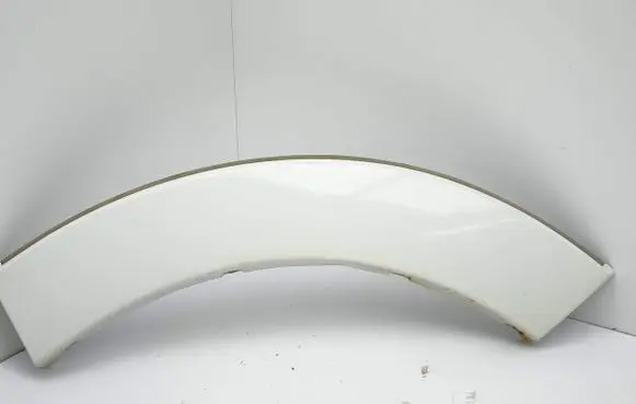 Mitsubishi Pajero Rear arch trim