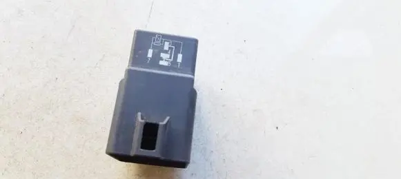 Jaguar XJ X308 Other relay lna6706aa v23136-a1-x9