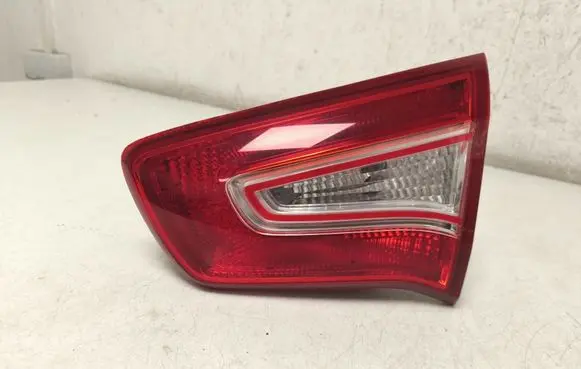 KIA Sportage Tailgate rear/tail lights 924063W010