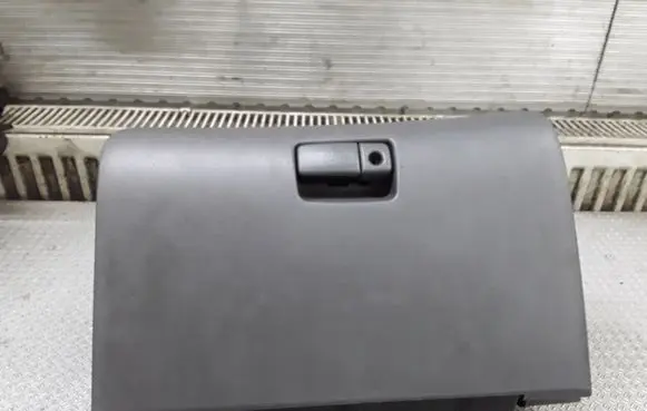 Subaru Outback Glove box set 98990001