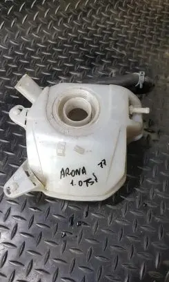 Seat Arona Coolant expansion tank/reservoir 2Q1121407B