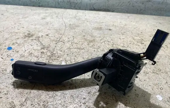 Volkswagen Golf V Wiper control stalk 1K0953519A 01203506 20350640445082