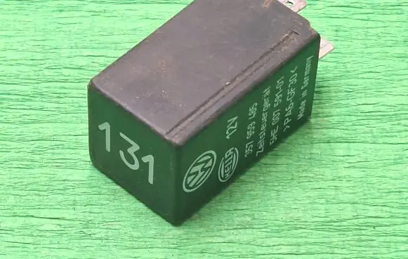 Volkswagen Sharan Other relay 357959485 5HE00759101