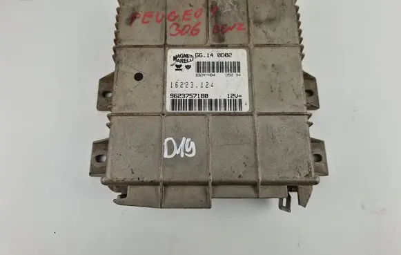 Peugeot 406 Engine control unit/module 9623757180