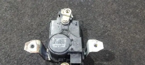 Mitsubishi Sigma Central locking motor 1528005620 152800-5620