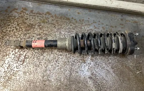 Mercedes-Benz E W211 Front shock absorber with coil spring A2113202238