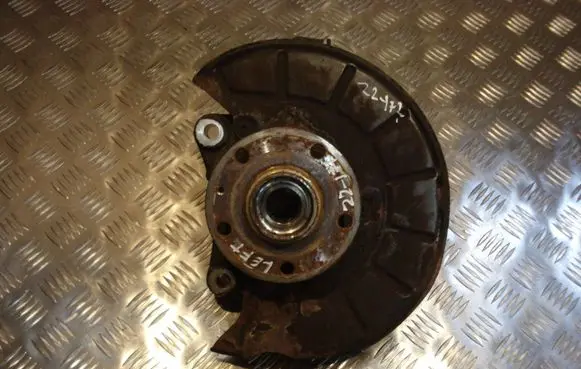 Volkswagen PASSAT B6 Front wheel hub spindle knuckle 22177
