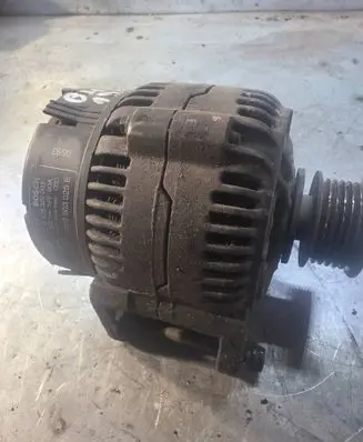 Audi 80 90 S2 B4 Generator/alternator 0123320003 028903025E