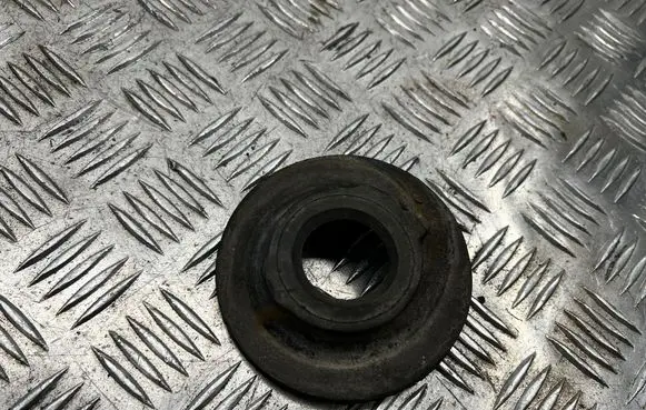 Skoda Octavia Mk2 (1Z) Front coil spring rubber mount 1K0512297D