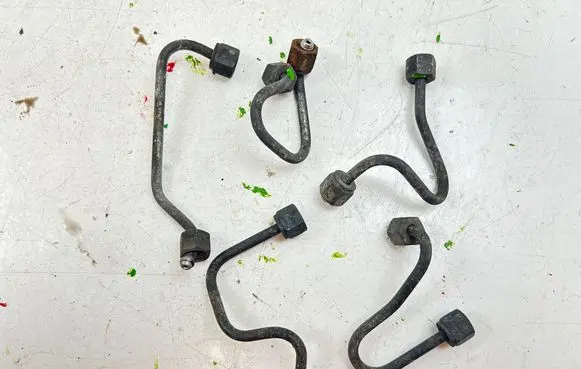Ford Connect Fuel injector supply line/pipe 