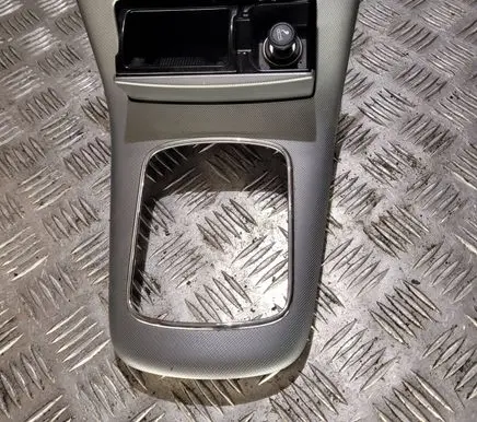 Toyota Avensis T250 Ashtray trim (front) 
